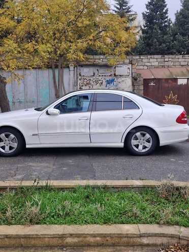 Mercedes E 240 2005, 298,000 km - 2.4 l - Bakı