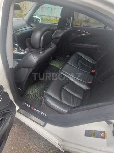 Mercedes E 240 2005, 298,000 km - 2.4 l - Bakı