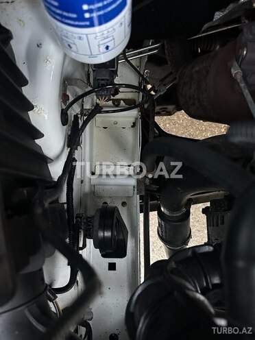 Ford Transit-10