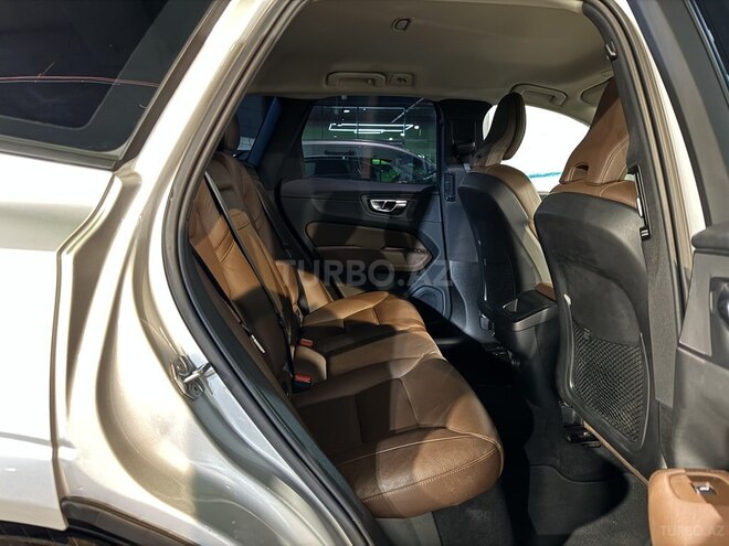 Volvo XC60 2019, 46,200 km - 2.0 л - Bakı