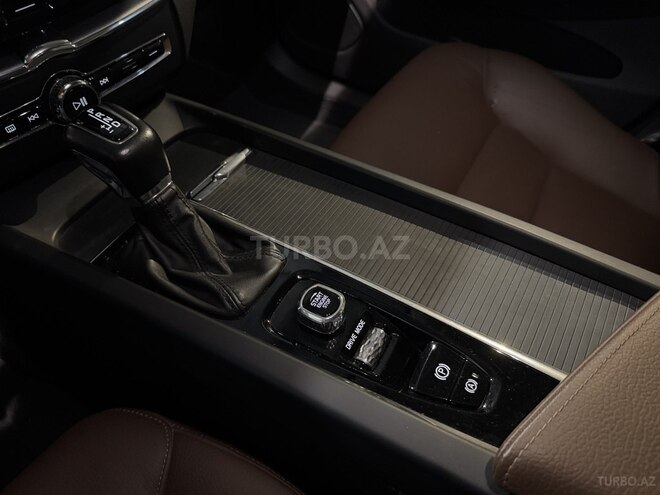 Volvo XC60 2019, 46,200 km - 2.0 л - Bakı