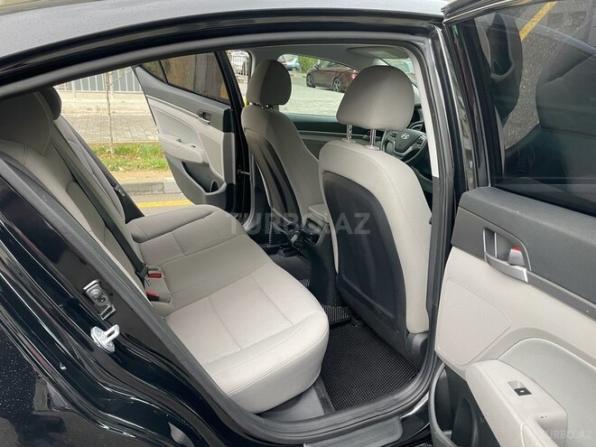 Hyundai Elantra 2018, 134,500 km - 2.0 l - Bakı