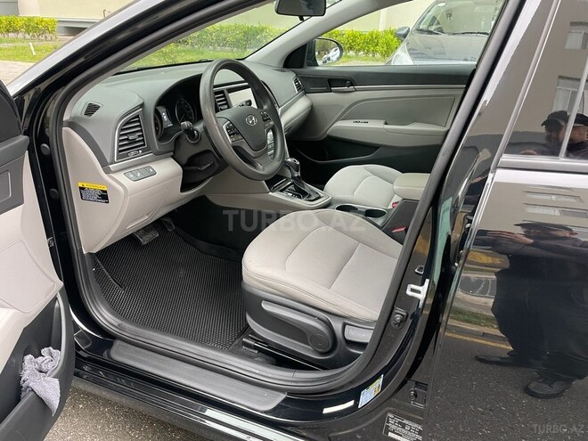 Hyundai Elantra 2018, 134,500 km - 2.0 l - Bakı