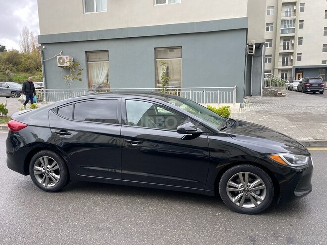 Hyundai Elantra 2018, 134,500 km - 2.0 l - Bakı