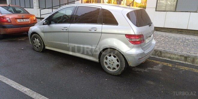 Mercedes B 170 2008, 164,000 km - 1.7 l - Bakı