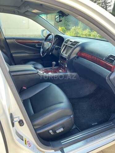 Lexus LS 460 2008, 235,500 km - 4.6 l - Bakı