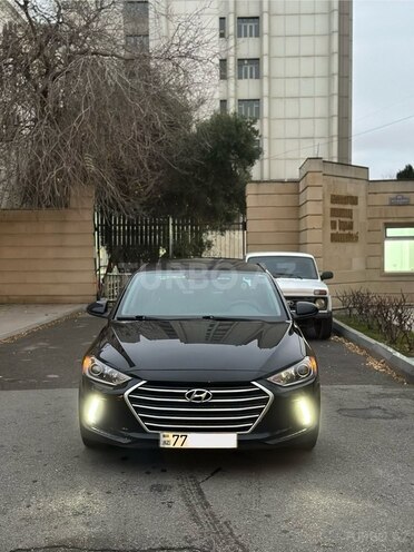 Hyundai Elantra 2018, 157,716 km - 2.0 l - Bakı