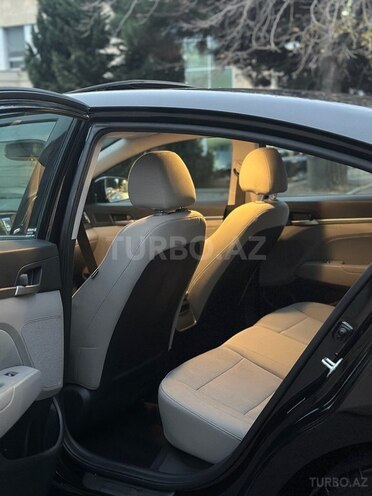 Hyundai Elantra 2018, 157,716 km - 2.0 l - Bakı