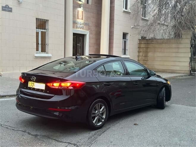 Hyundai Elantra 2018, 157,716 km - 2.0 l - Bakı