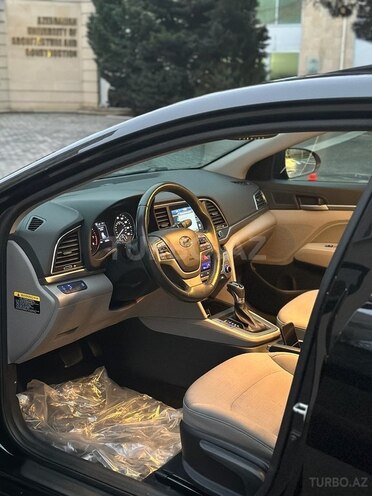 Hyundai Elantra 2018, 157,716 km - 2.0 l - Bakı