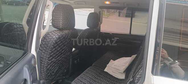 Mitsubishi Pajero 2010, 285,000 km - 3.5 л - Bakı