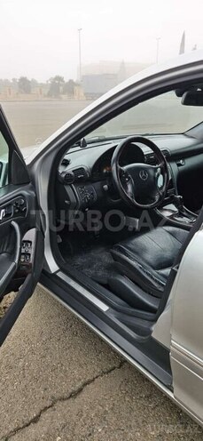 Mercedes C 240 2001, 342,511 km - 2.4 л - Tovuz