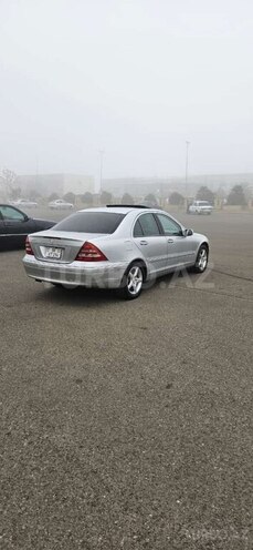 Mercedes C 240 2001, 342,511 km - 2.4 л - Tovuz