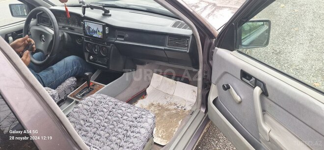 Mercedes 190 1991, 242,000 km - 2.0 l - Zərdab