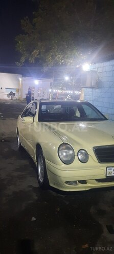 Mercedes E 220 d 2002, 212,341 km - 2.2 l - Bakı