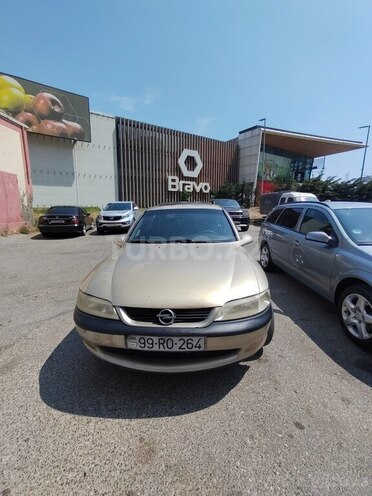 Opel Vectra 1998, 300,000 km - 2.0 л - Bakı