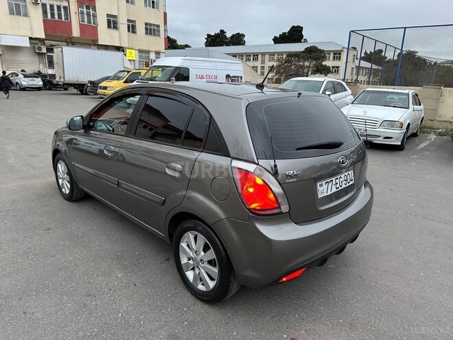 Kia Rio 2010, 128,000 km - 1.4 l - Bakı