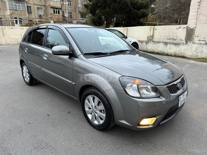 Kia Rio 2010, 128,000 km - 1.4 l - Bakı