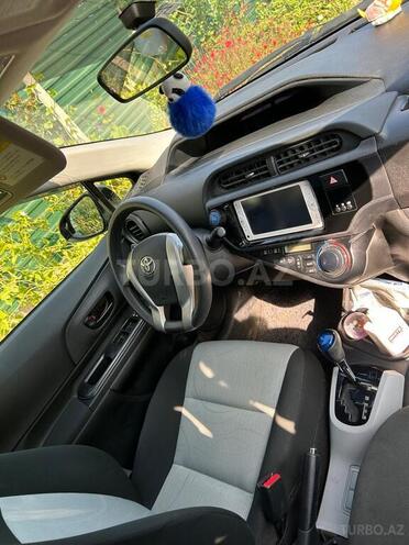 Toyota Aqua 2014, 110,000 km - 1.5 l - Gəncə