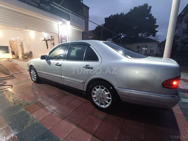Mercedes E 230 1996, 50,000 km - 2.3 l - Bakı