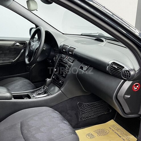 Mercedes C 200 2001, 273,311 km - 2.0 l - Sumqayıt