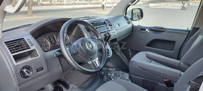 Volkswagen Caravelle 2015, 153,000 km - 2.0 l - Bakı