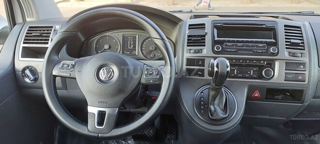 Volkswagen Caravelle 2015, 153,000 km - 2.0 l - Bakı