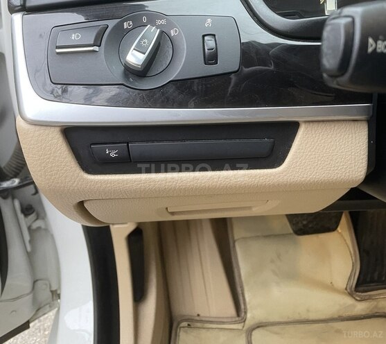 BMW 528 2014, 147,000 km - 2.0 л - Bakı