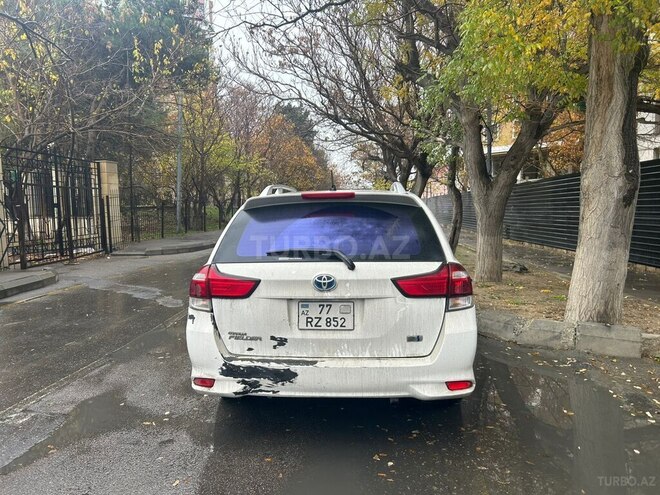 Toyota Corolla Fielder 2018, 167,000 km - 1.5 л - Bakı