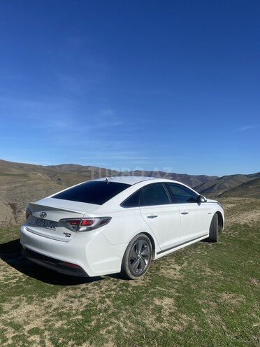 Hyundai Sonata-20