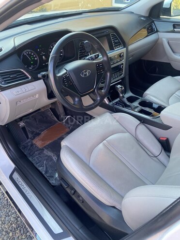 Hyundai Sonata-7