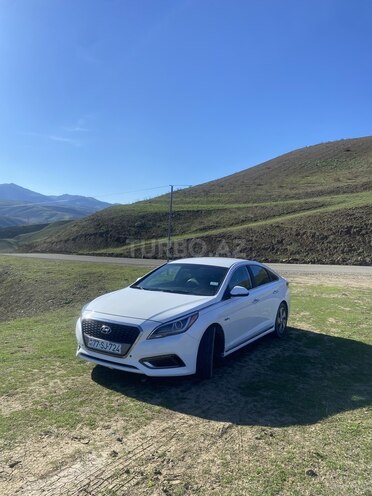 Hyundai Sonata-21