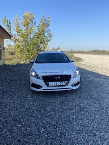 Hyundai Sonata-1