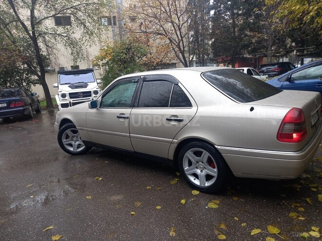 Mercedes C 200 1995, 313,000 km - 2.0 l - Bakı
