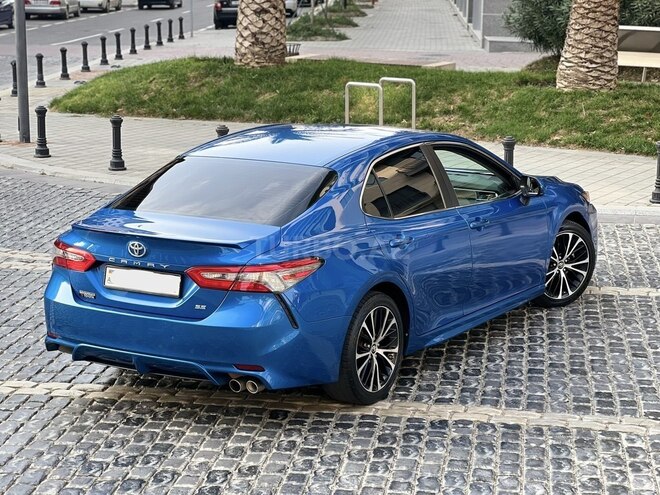 Toyota Camry-3