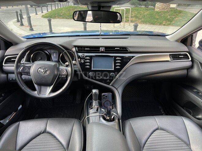 Toyota Camry-5