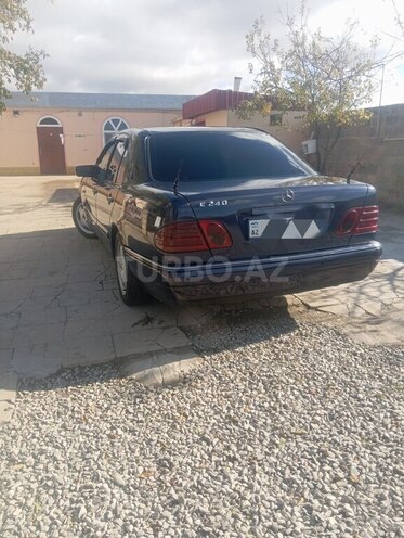 Mercedes E 240 1998, 285,700 km - 2.4 л - Bakı