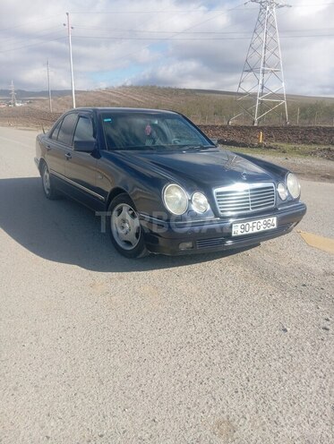 Mercedes E 240 1998, 285,700 km - 2.4 л - Bakı