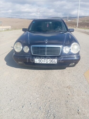 Mercedes E 240 1998, 285,700 km - 2.4 л - Bakı