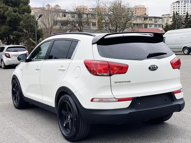 Kia Sportage 2015, 210,000 km - 2.0 l - Bakı