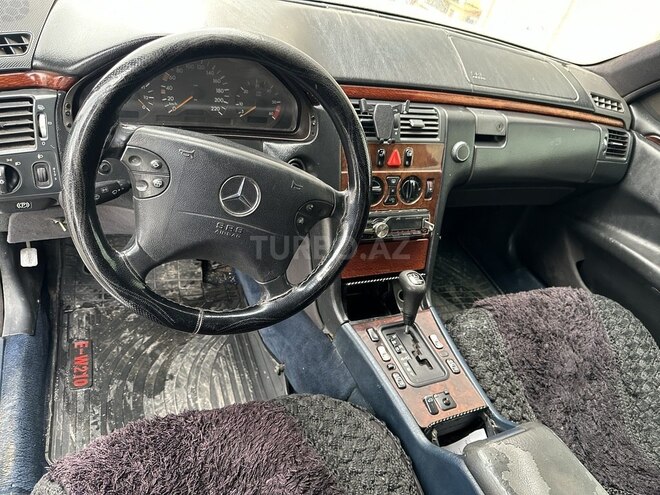Mercedes E 220 d 1997, 235,468 km - 2.2 l - Bakı