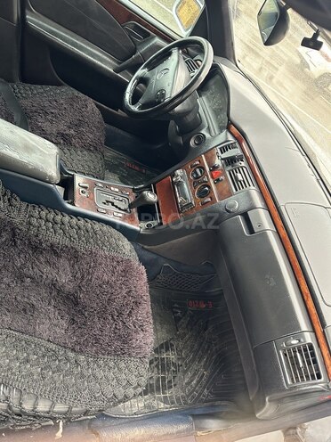 Mercedes E 220 d 1997, 235,468 km - 2.2 l - Bakı
