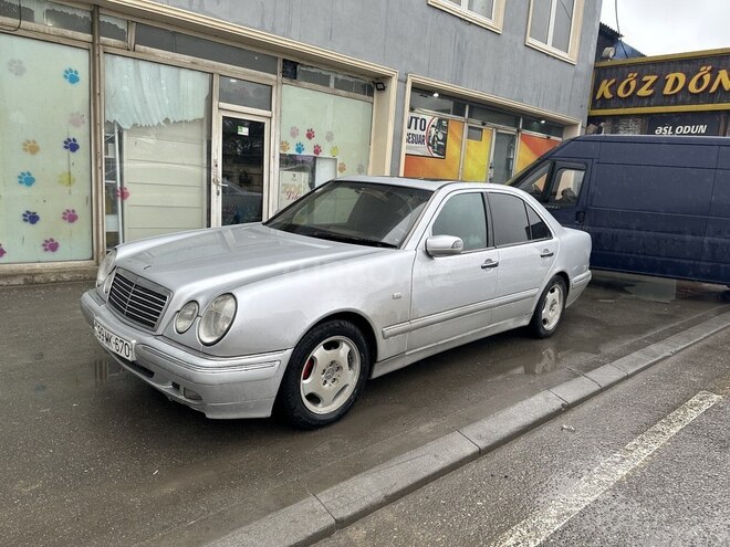 Mercedes E 220 d 1997, 235,468 km - 2.2 l - Bakı