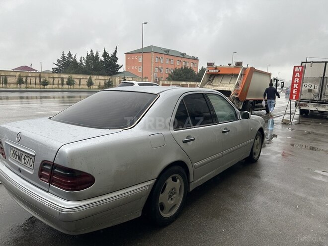 Mercedes E 220 d 1997, 235,468 km - 2.2 l - Bakı