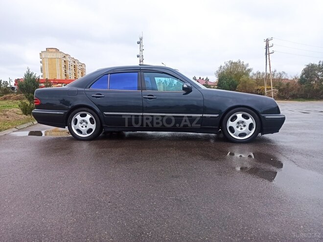 Mercedes E 270 2001, 422,400 km - 2.7 l - Bakı