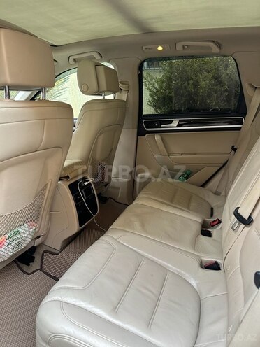 Volkswagen Touareg 2011, 319,834 km - 4.2 l - Bakı