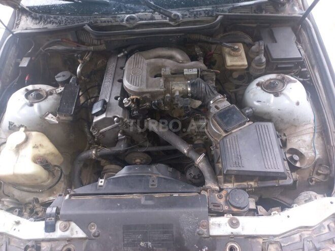 BMW 318 1997, 350,000 km - 1.8 l - Salyan