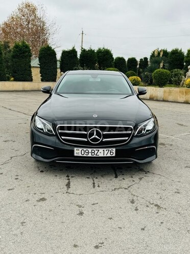 Mercedes E 220 d 4MATIC 2020, 87,000 km - 2.0 l - Bakı