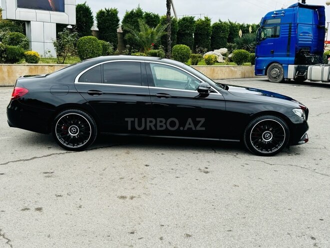 Mercedes E 220 d 4MATIC 2020, 87,000 km - 2.0 l - Bakı