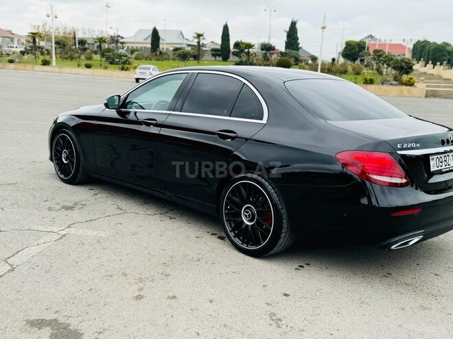 Mercedes E 220 d 4MATIC 2020, 87,000 km - 2.0 l - Bakı